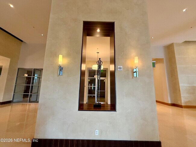 Building Photo - 1431 Riverplace Blvd