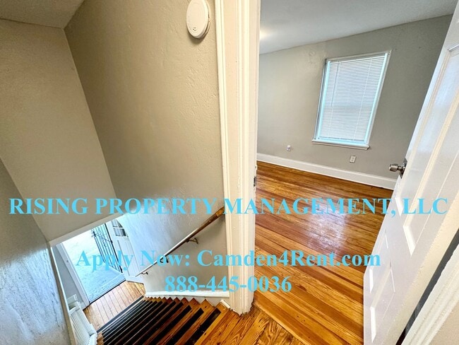 Building Photo - Newly Renovated 2 bedroom 1 bathroom home ...