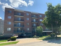 Building Photo - 205 W Miner St