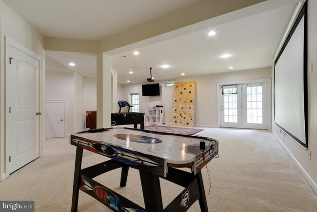 Building Photo - 26030 Blackberry Knoll Ct