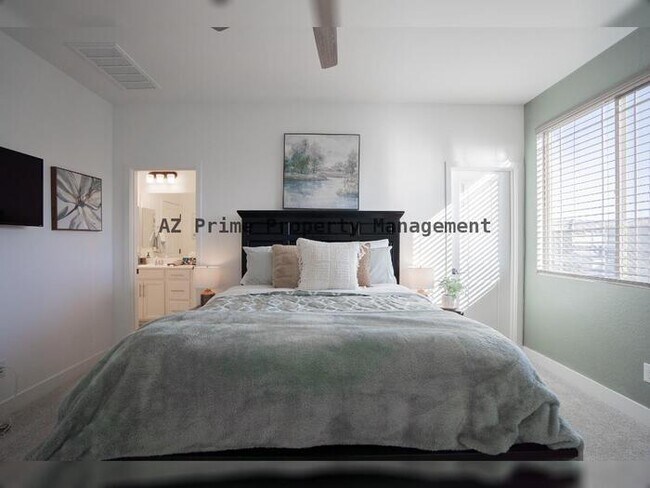 Building Photo - 12125 W Luxton Ln