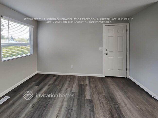 Building Photo - 2418 SW 306th Pl