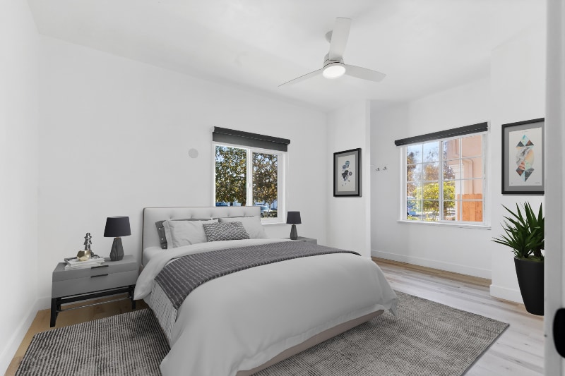 Building Photo - 1524 N Sycamore St