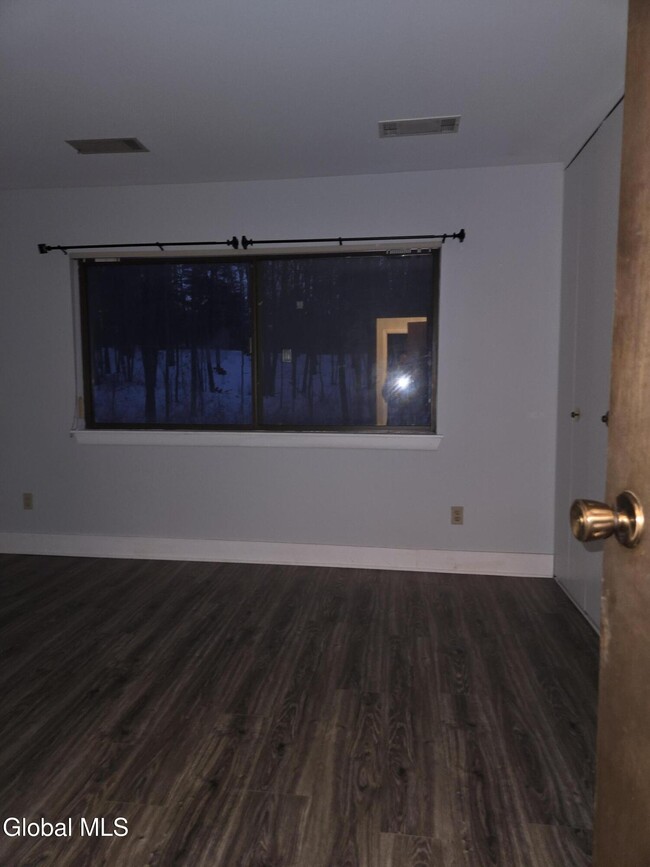 Building Photo - 93 Ridgewood Terrace