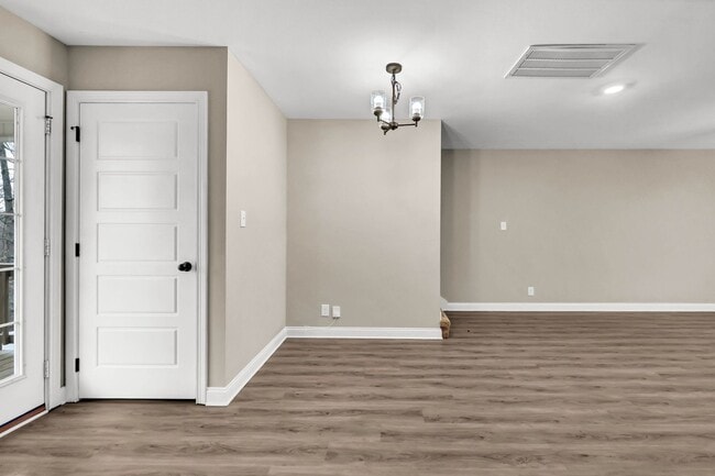 Building Photo - 1197 Old Charlotte Trace