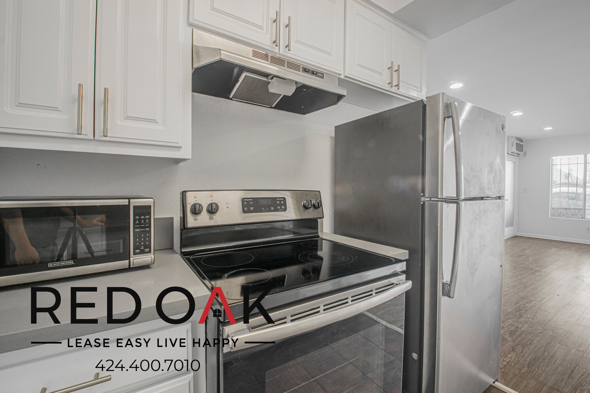 Building Photo - 501 S Mariposa Ave