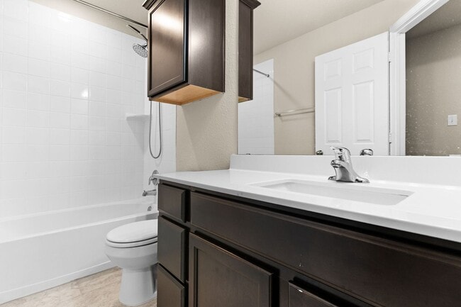 Building Photo - 2416 Elba Dr