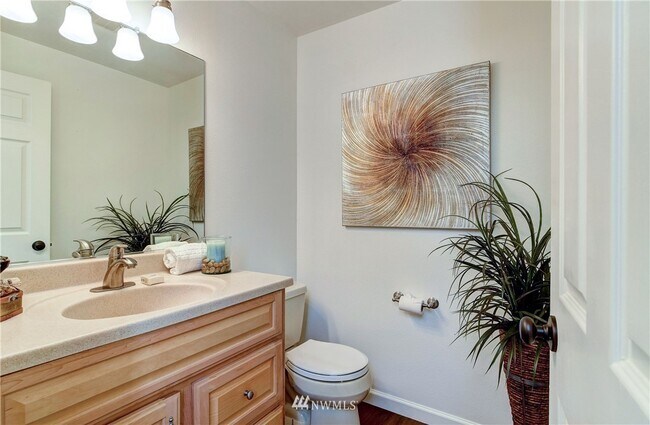 Building Photo - 14319 NE 84th Ct