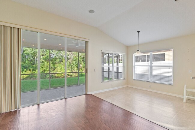 Building Photo - 4 bed, 2 Bath New Tampa Home for Lease!