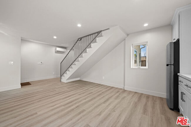 Building Photo - 1509 Edris Dr