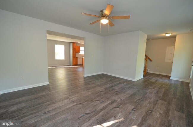 Building Photo - 1161 Gwynne Ave
