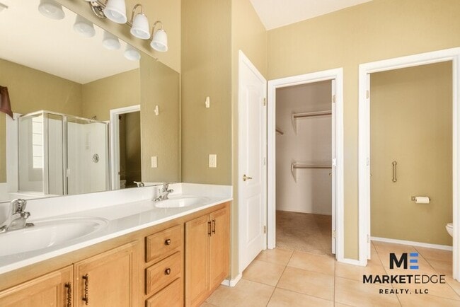 Building Photo - 4Bed/2Bath House at Greenway Rd/175th Ave!...