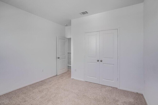 Building Photo - 1109 Winnie Dr