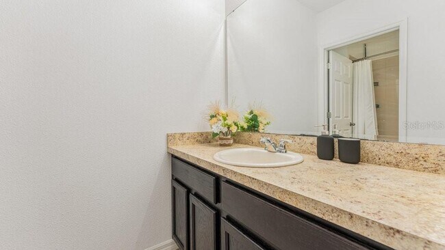 Building Photo - 3 Bedroom 3 Bath Kissimmee Emerald Lake Townhome with 2 Master Suites and Stainless Appliances!