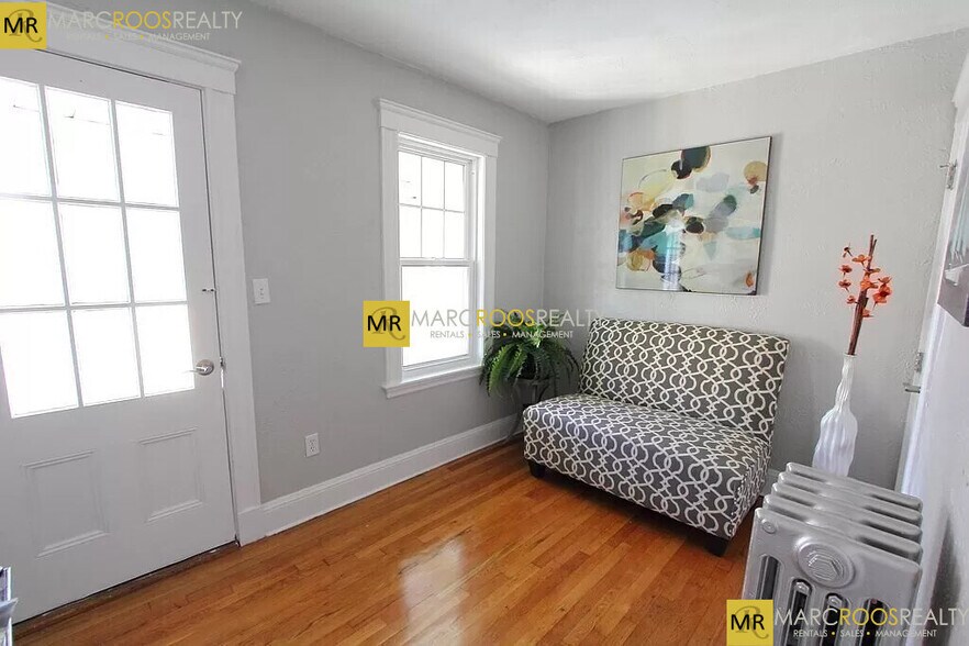 Building Photo - 62 Litchfield St