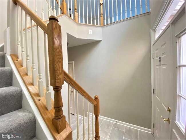 Building Photo - 44190 Mossy Brook Square