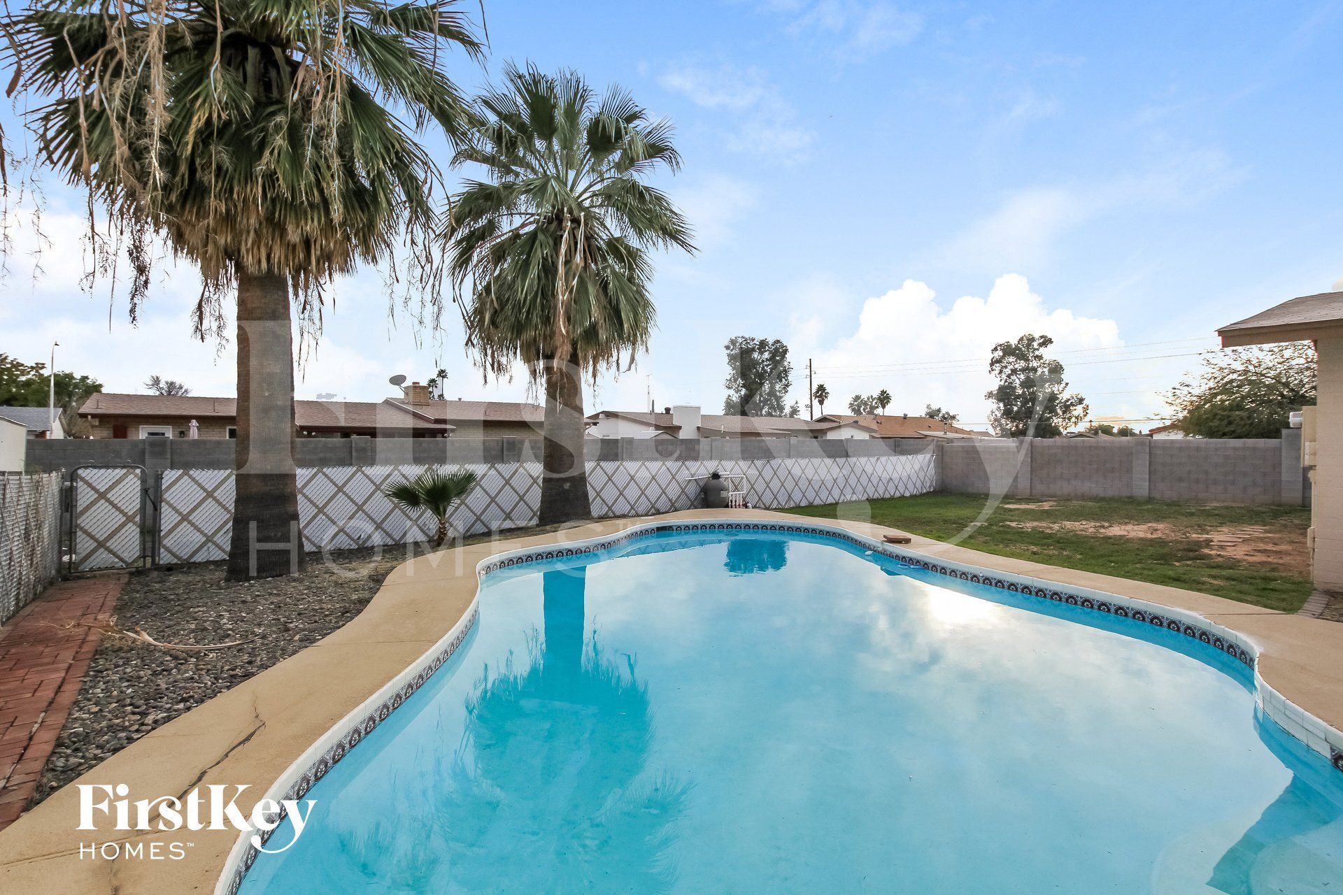 Building Photo - 4237 W Brown St