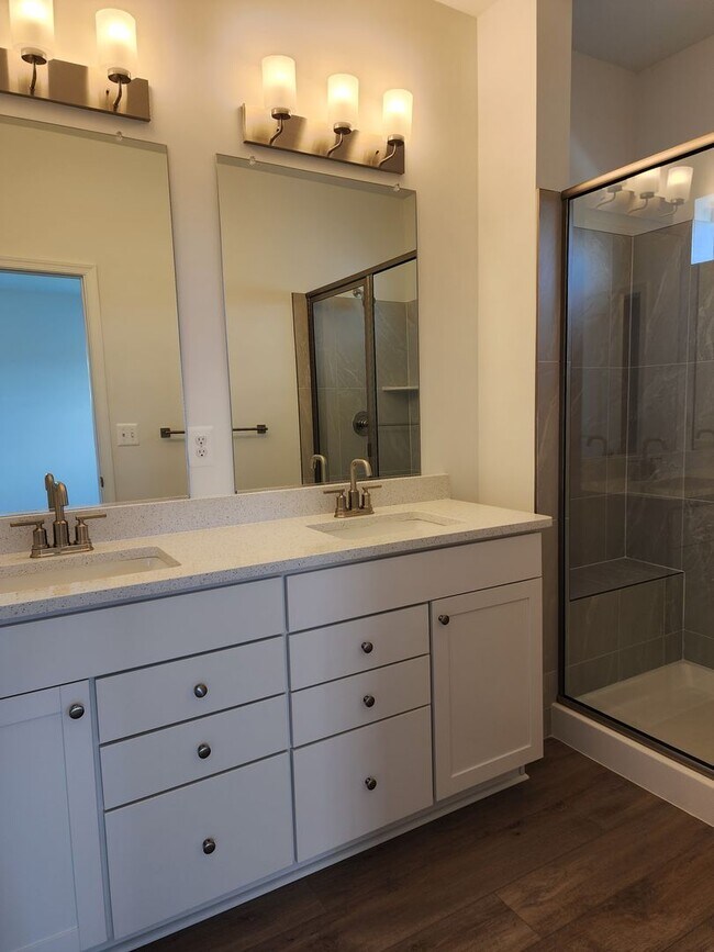 Building Photo - New Construction Townhome in Middletown