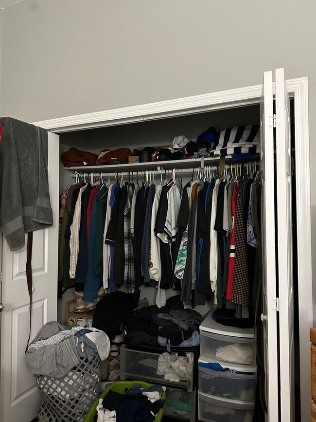 Building Photo - 1131 N State St