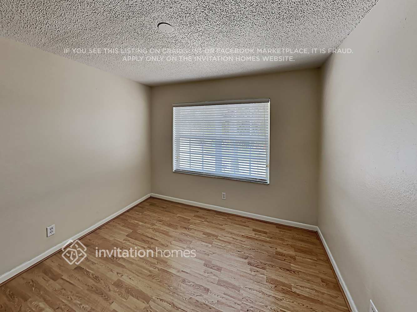 Building Photo - 10769 Oak Lake Way