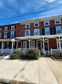 Building Photo - West Chester Historic Townhome - 4 bedrooms, 1 bath
