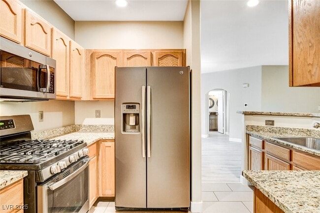 Building Photo - 8729 Red Brook Dr