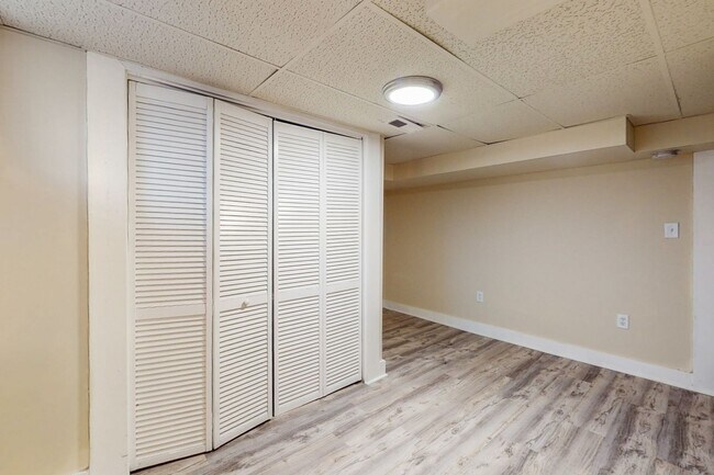 Building Photo - 3440 Mayfield Ave
