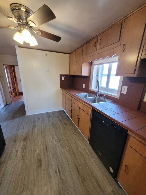 Building Photo - 2 Ottawa St