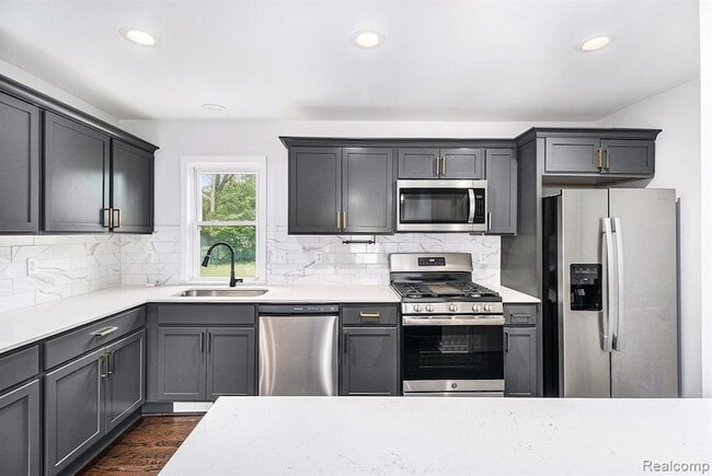 Building Photo - 1508 Gardenia Ave