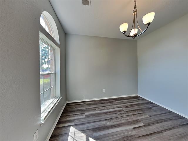 Building Photo - 1707 Country Crest Ln
