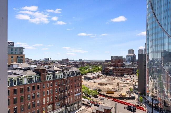 Building Photo - 121 Portland St