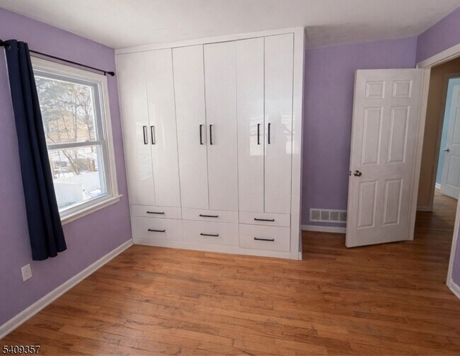 Building Photo - 1016 Washington Valley Rd