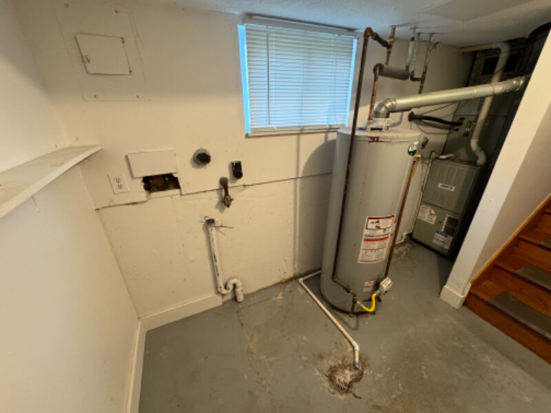 Building Photo - 840 Parkview Ct