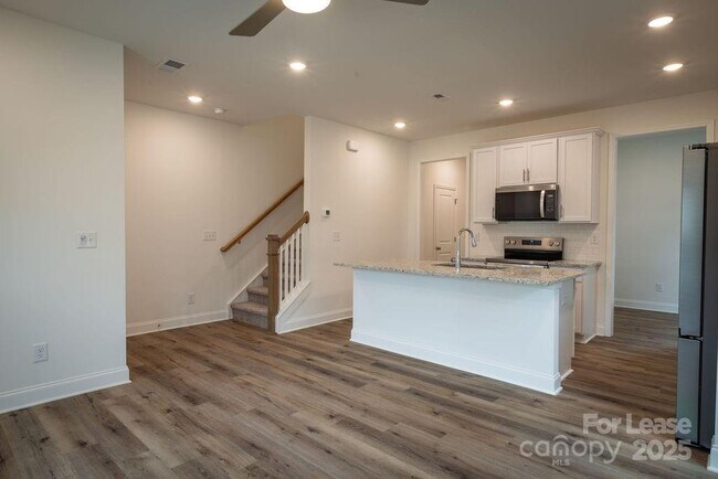 Building Photo - 5021 Cherry Gum Ct