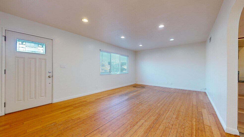 Building Photo - 22713 Frigate Ave