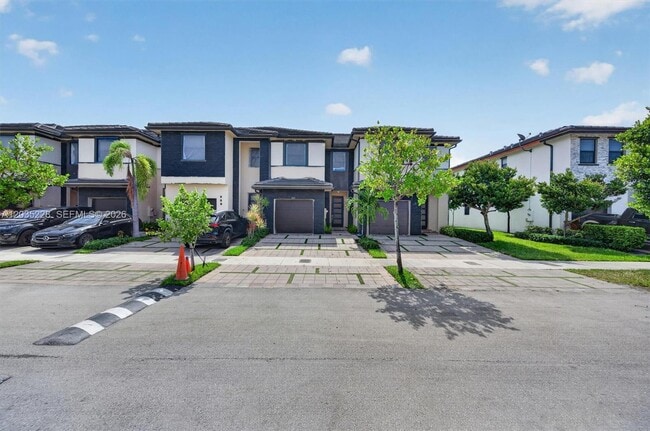 Building Photo - 15841 NW 91st Ct