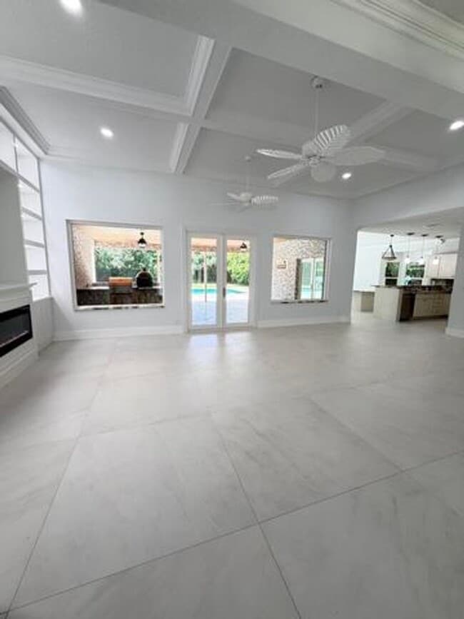 Building Photo - 10114 Hunt Club Ln