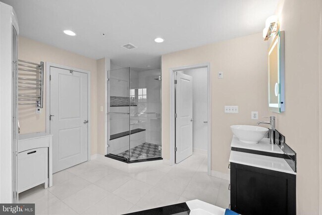 Building Photo - 1116 Autumn Brook Ave