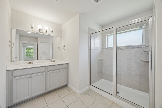 Building Photo - 18203 Alora Springs Trace