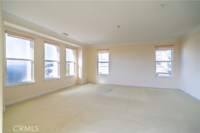 Building Photo - 27591 Manor Hill Rd