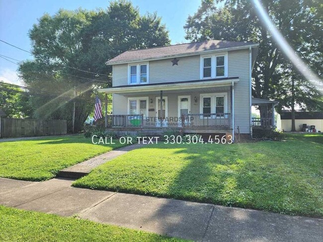 Building Photo - 461 Elson St