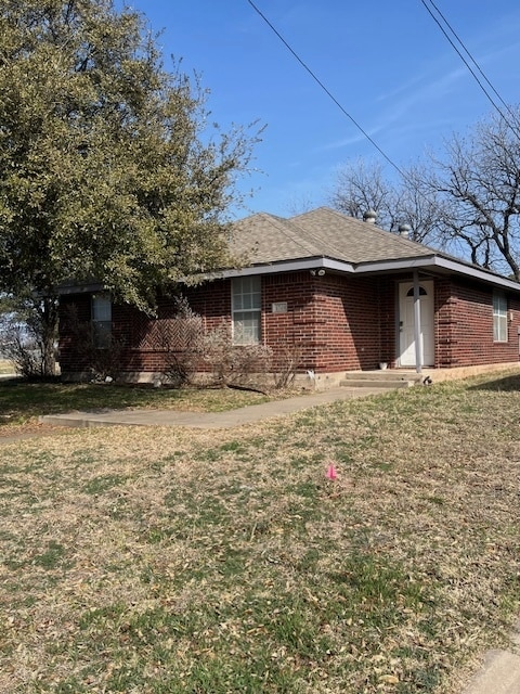 Building Photo - 1749 Lincoln Dr