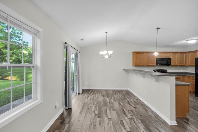 Building Photo - 152 Crooked Run Dr