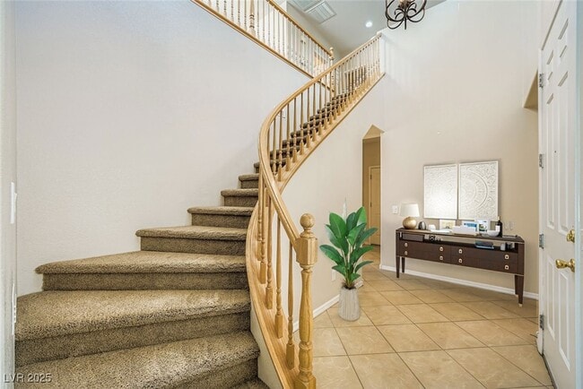 Building Photo - 8229 Oakshire St