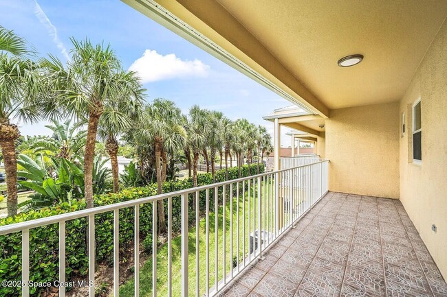 Building Photo - 2552 N Hwy A1A