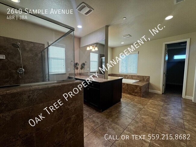 Building Photo - 2640 Sample Ave