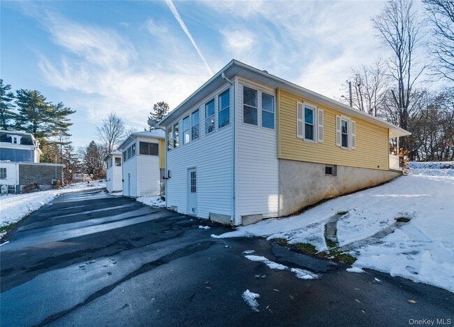 Building Photo - 35 Hudson Terrace