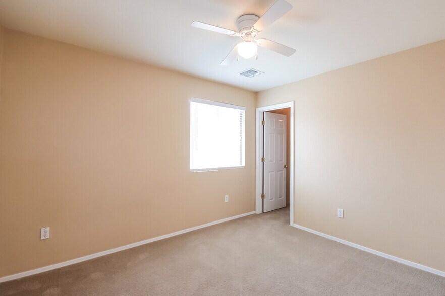 Building Photo - 11298 W Combine Dr