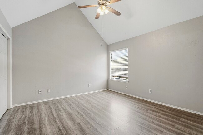 Building Photo - 14550 Fonmeadow Dr