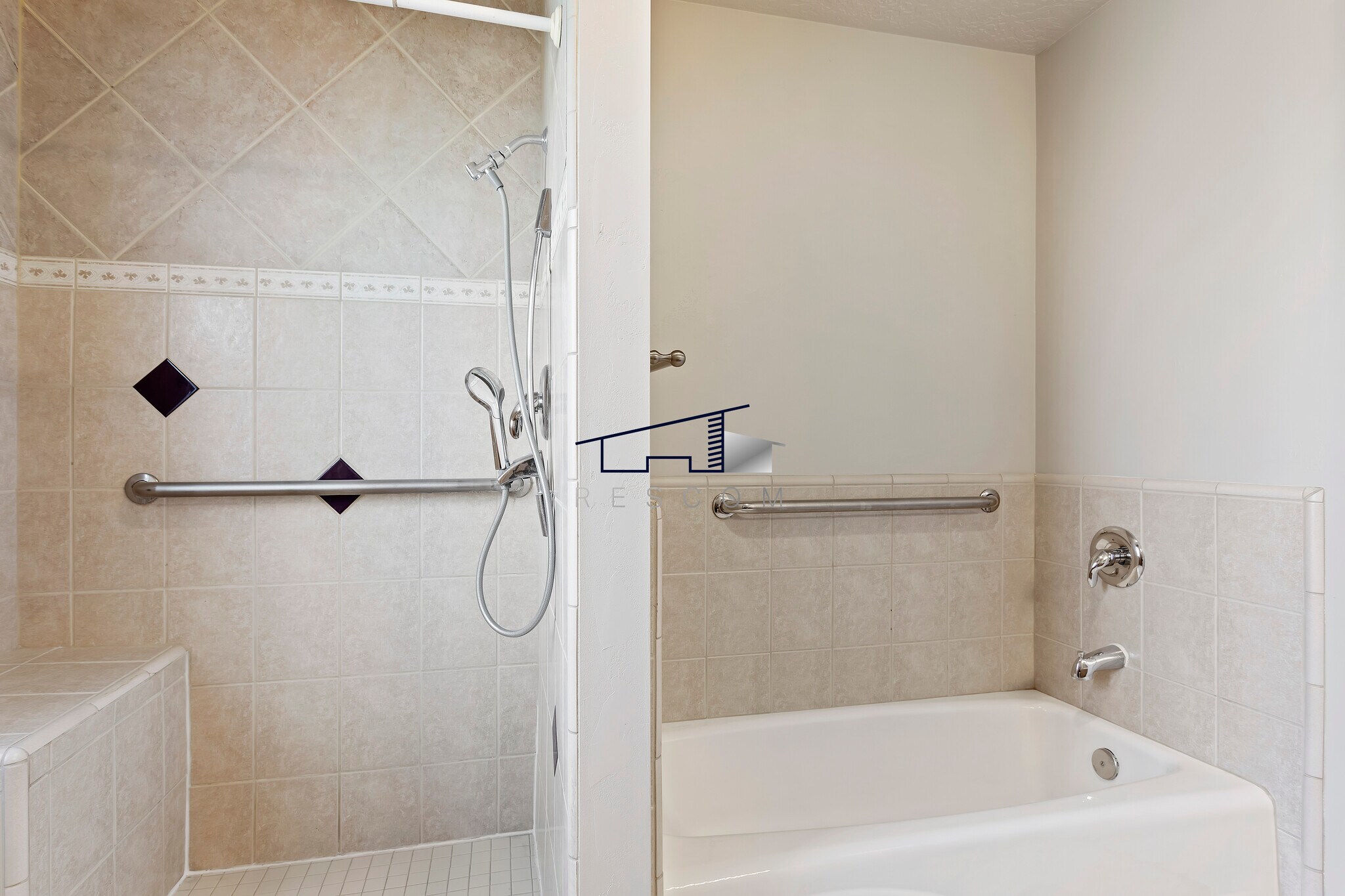 Building Photo - 352 Harrison Blvd